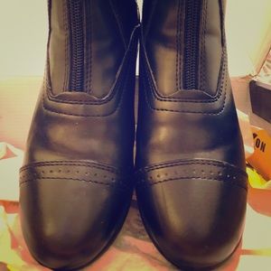 Children riding boots
